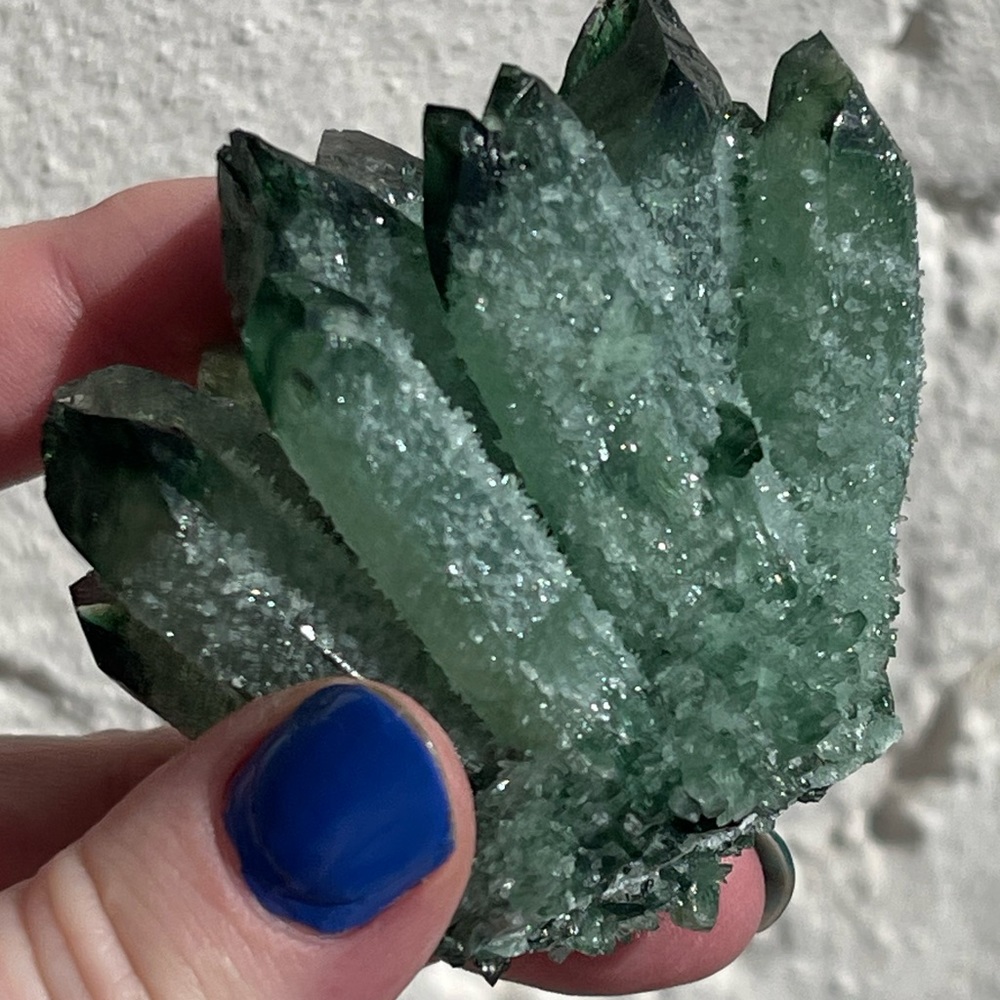 Wow! Phantom deep green ghost Lemuria Quartz Cluster - Picture 4 of 7